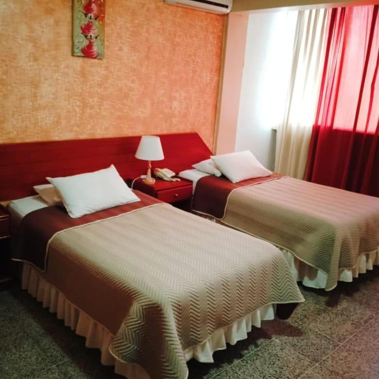 סנטה קרוז דה לה סיירה Hotel 7 Calles מראה חיצוני תמונה